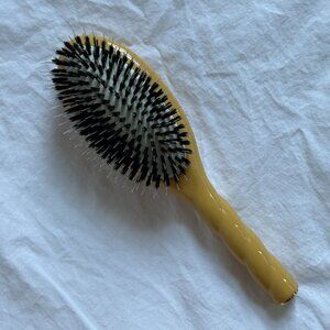 New La Bonne Brosse N. 02 Care & Detangling Hair Brush, large, Saffron Yellow